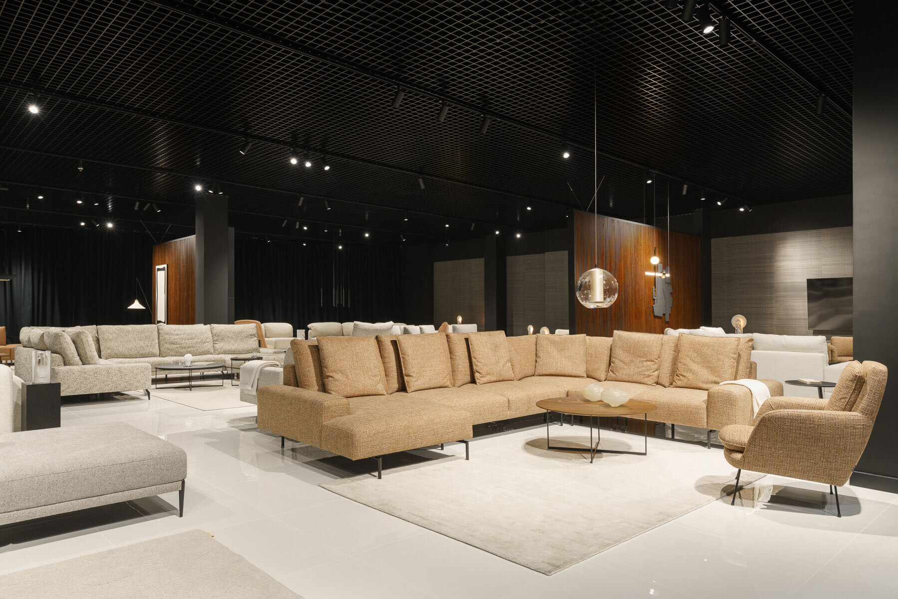 Meble tapicerowane premium w salonie meblowym Bizzarto w Warszawie